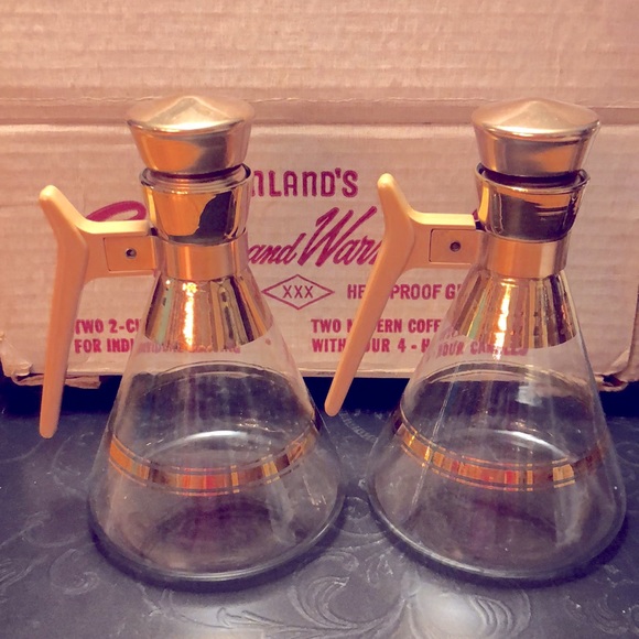 Inland's Carafette and Warmer Set with original box, Candles not included. - Picture 10 of 16